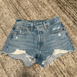 Levi’s 501 Jean Shorts (Size 25)
